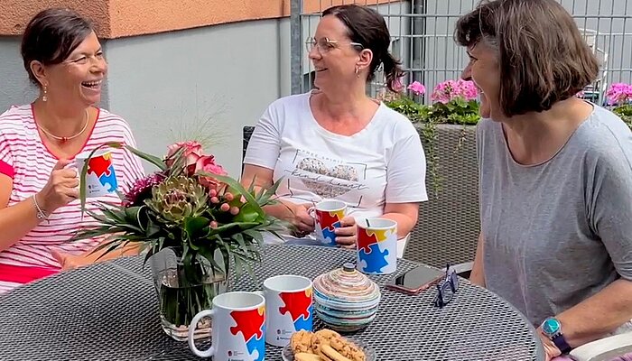 Nette Gespräche am Rande des Nachbarschaftstreffs.