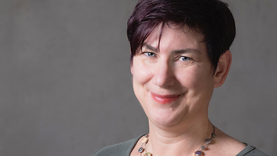 Porträtbild von Judith McCrory
