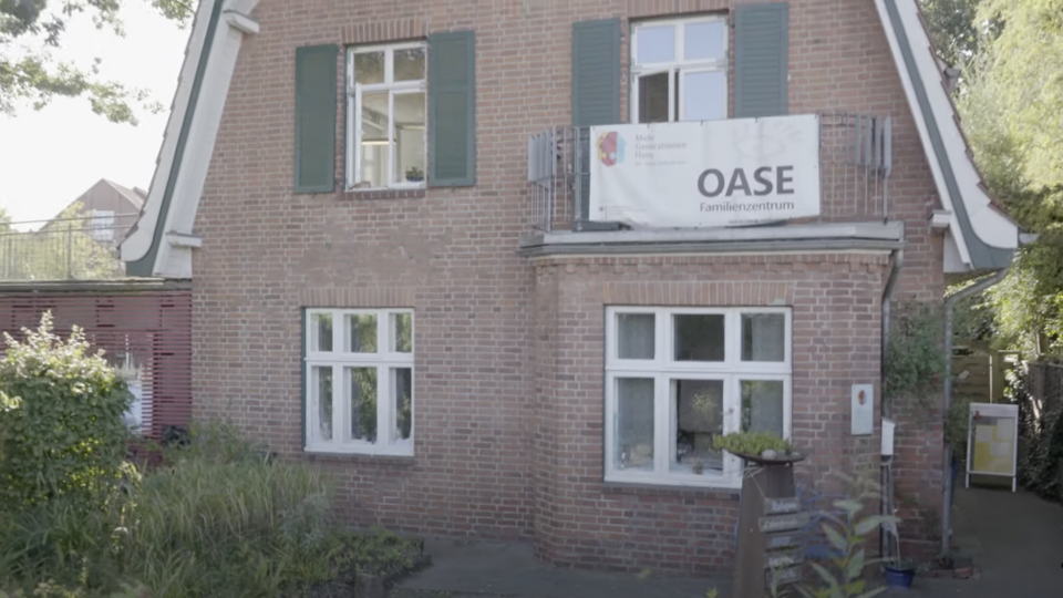 Vorschaubild: Video Mehrgenerationenhaus Familienzentrum Oase starten
