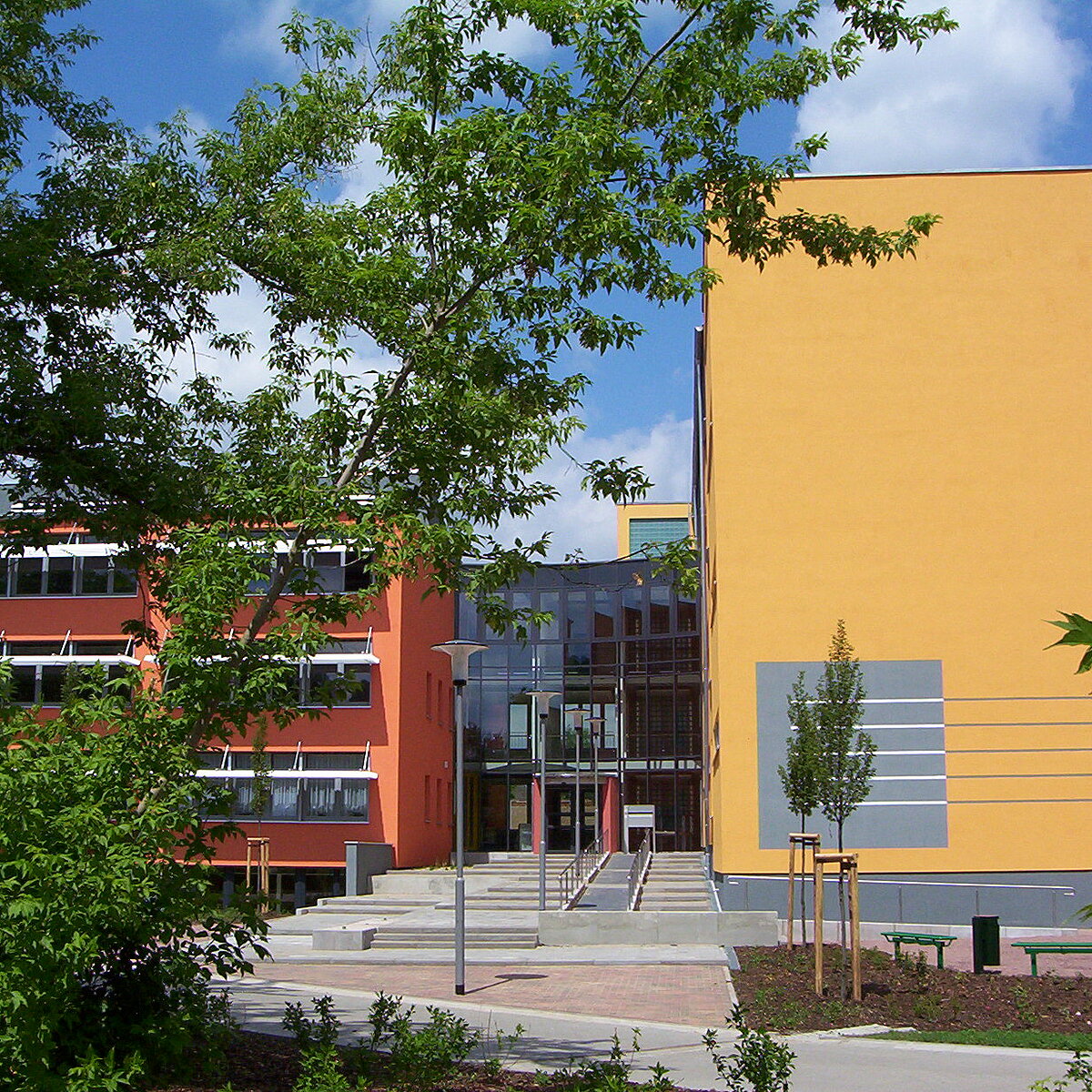 Eingang zum MGH Bürger-, Bildungs- und Freizeitzentrum (BBFZ)
