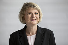 Ein Porträtfoto von Ursula Krickl