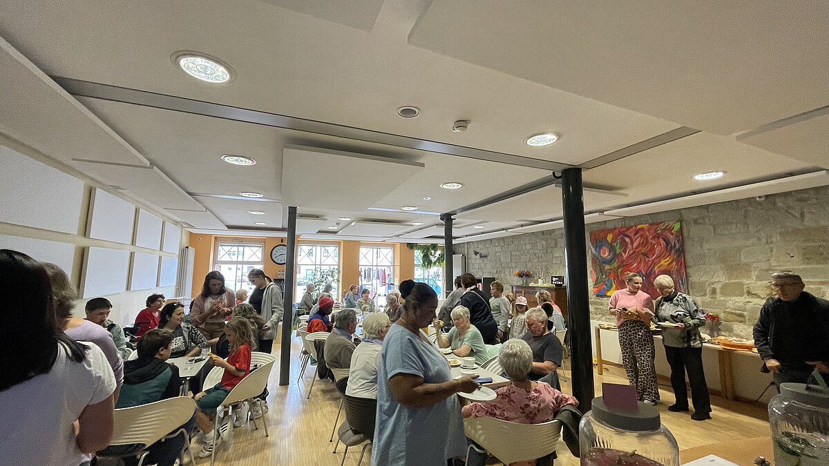 Viele interessierte Menschen kamen zum Nachbarschaftsfest ins MGH Haßfurt